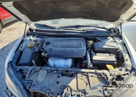 2016 Chrysler 200 Limited из США, поврежденный, VIN 1C3CCCAB0GN156739